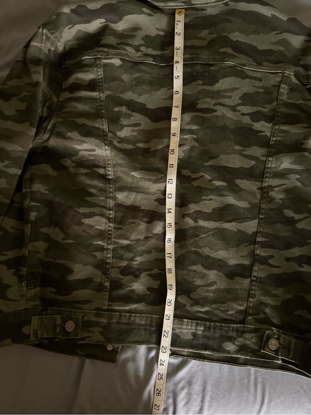 Levi's women’s Camo Denim Trucker Jacket - Green Camo - Picture 4 of 4